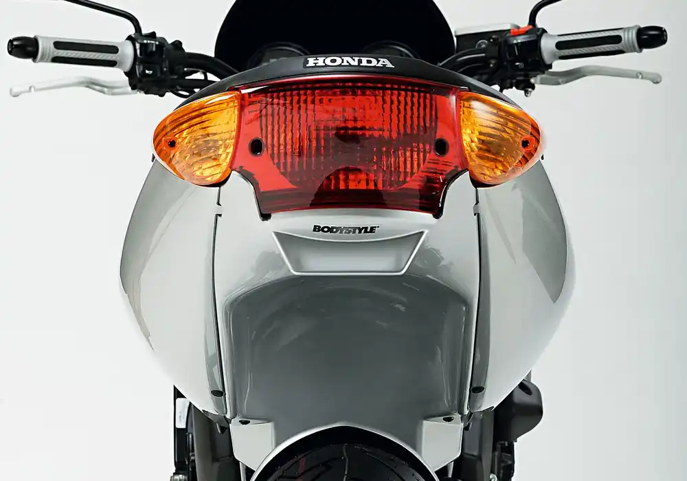 Geprüft BODYSTYLE Sportsline Tail Skirt ABS Kunststoff unlackiert für HONDA CB1300 , CB1300S