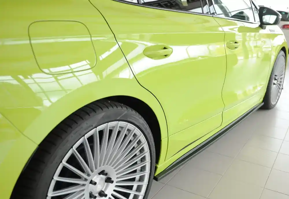 Aktuell Rieger Seitenschweller rechts passend für Skoda Enyaq iV RS (NY) Coupé (5AC) ab 02/2025 (Facelift)