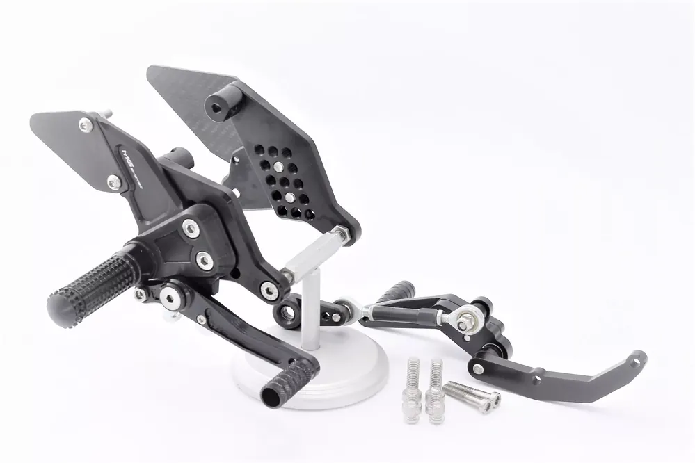 MG Biketec Sportfußrastenanlage passend für KTM 690 Duke 2012–2013 mit ABE Direkt Vom Hersteller