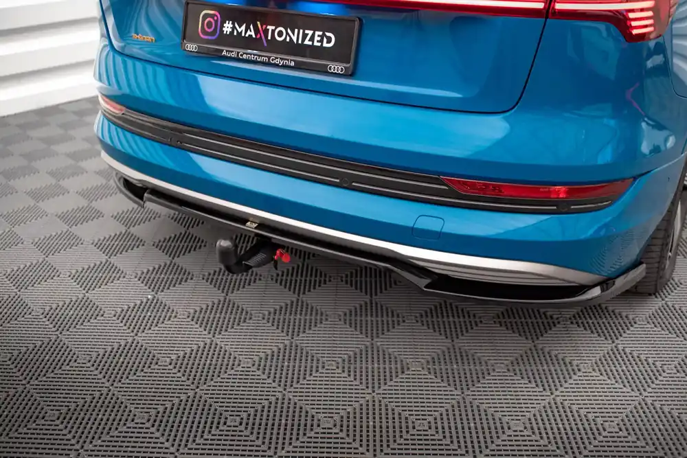 Angebot Mittlerer Cup Diffusor DTM Look Heck Ansatz passend für Audi e-tron